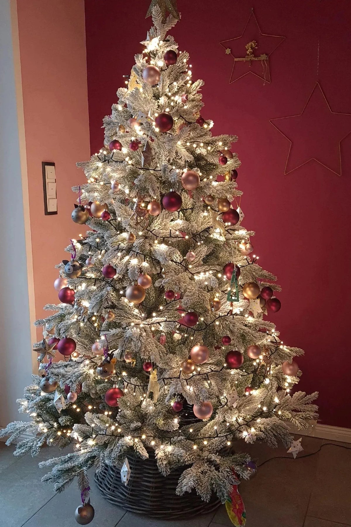 Künstlicher Weihnachtsbaum mit Schnee - Elsa, 180 cm, Kunstbaum von aplanta, in Grün weiß, für drinnen