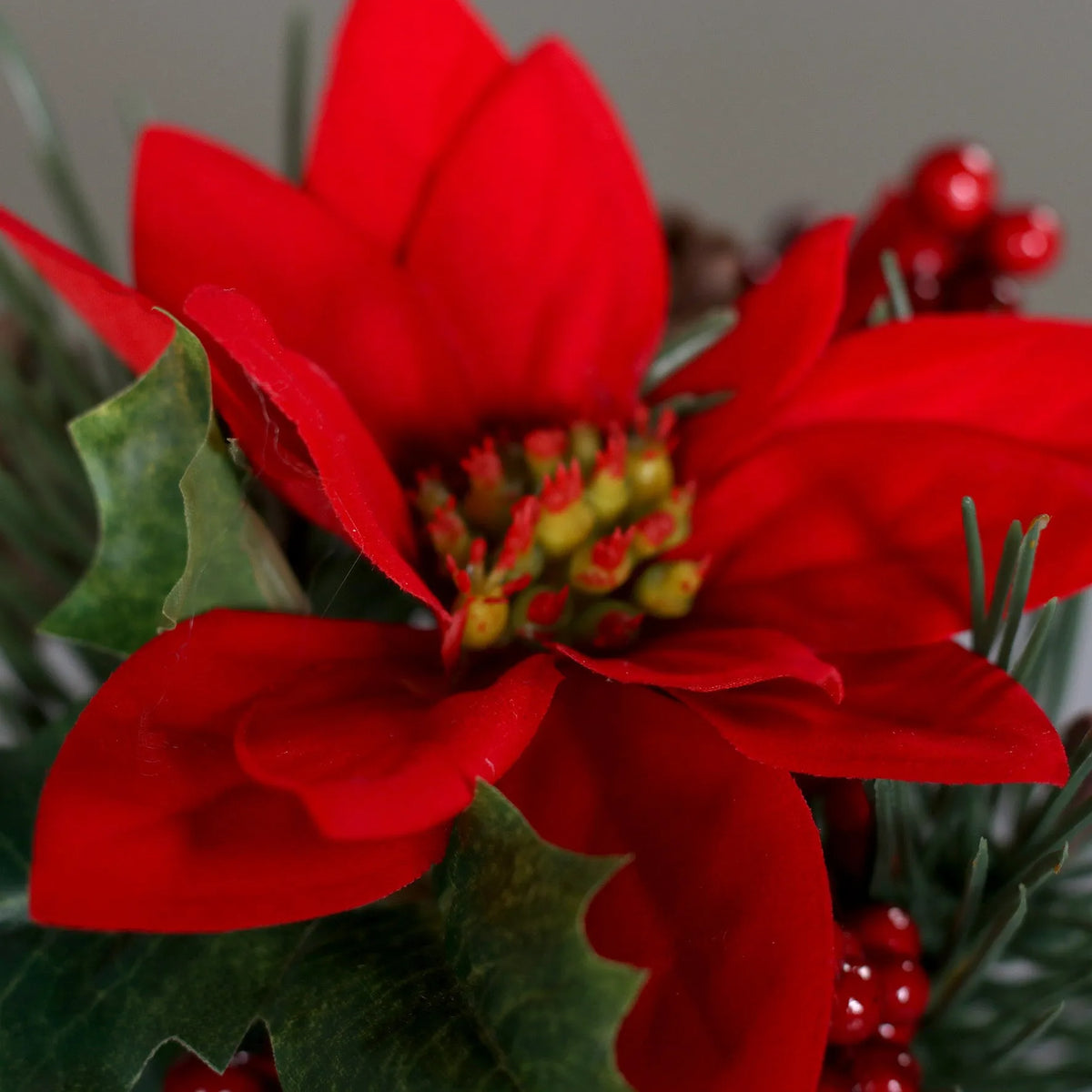 Künstliches Poinsettia-Weihnachtsarrangement - Billy, 20 cm, Kunstblume von aplanta, inkl. Dekotopf, in Rot, für drinnen