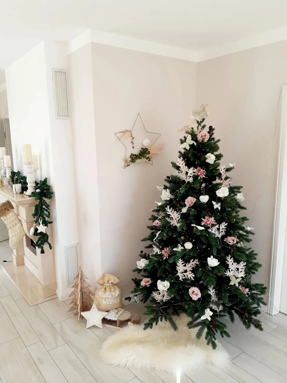 Künstlicher Weihnachtsbaum - Gabriel, 300 cm, Kunstbaum von aplanta, in Grün, für drinnen