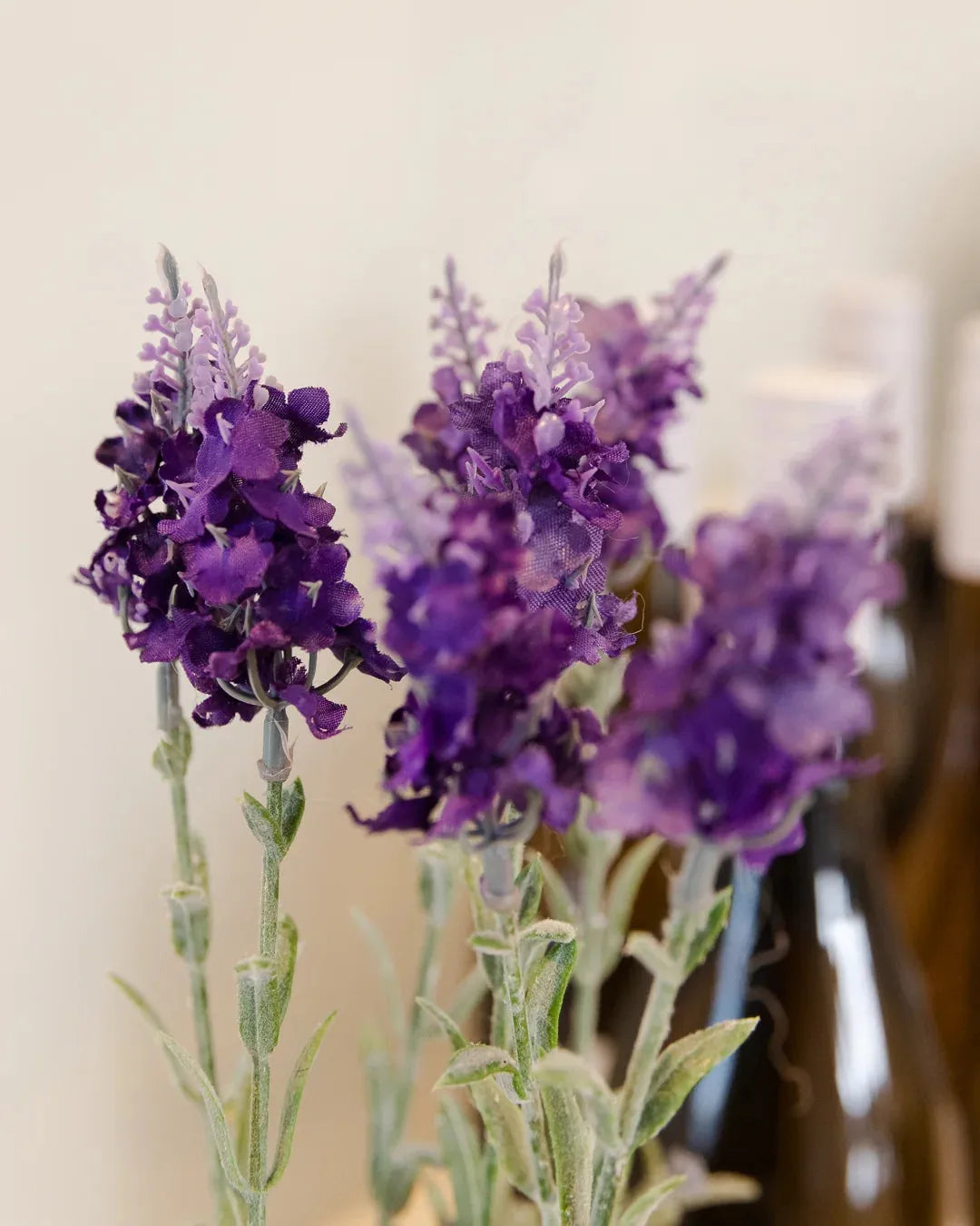 Künstlicher Lavendel - Lea, 28 cm, Kunstpflanze von aplanta, in Lila, für drinnen
