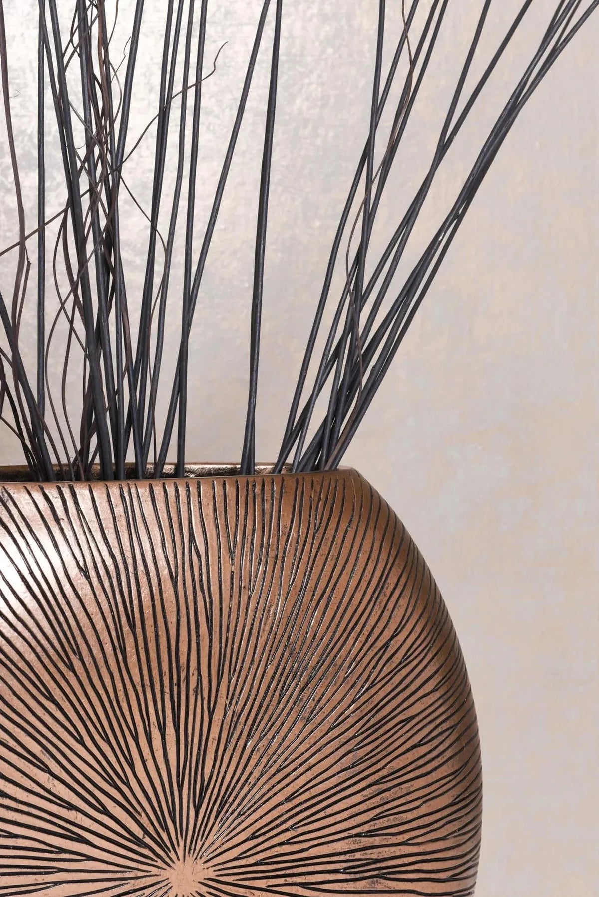 Bodenvase - Khloe, Pflanzkübel von aplanta, Schwarz, in Gold